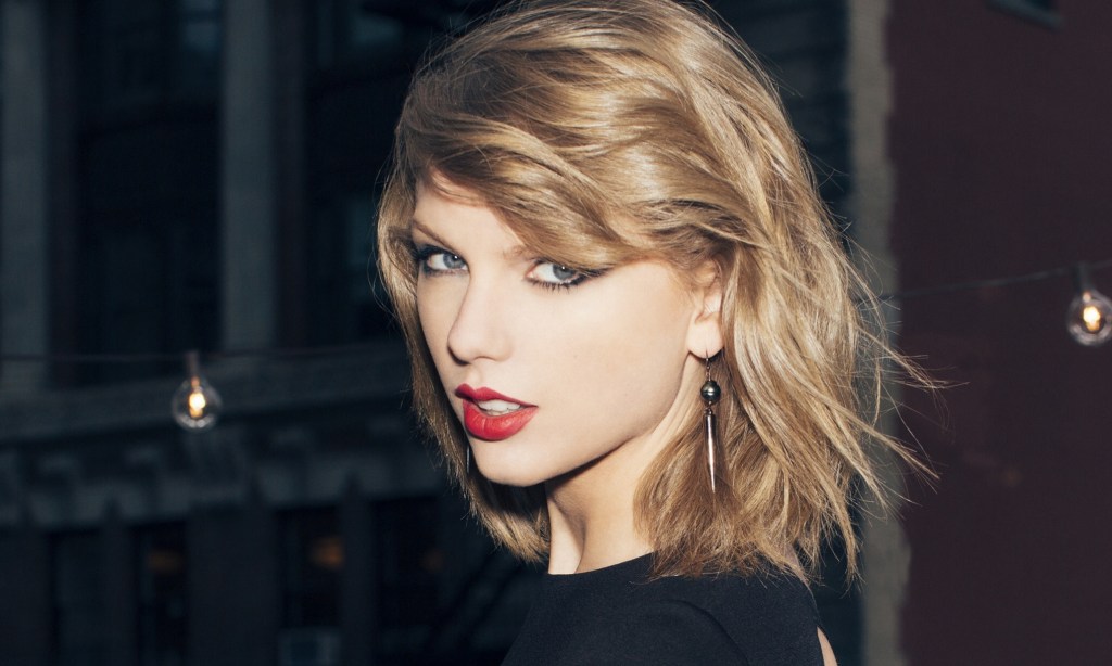 Taylor Swift previews new video for ‘Style’