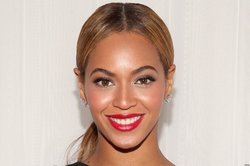 Beyonce rocks Stella McCartney&nbsp;jumpsuit