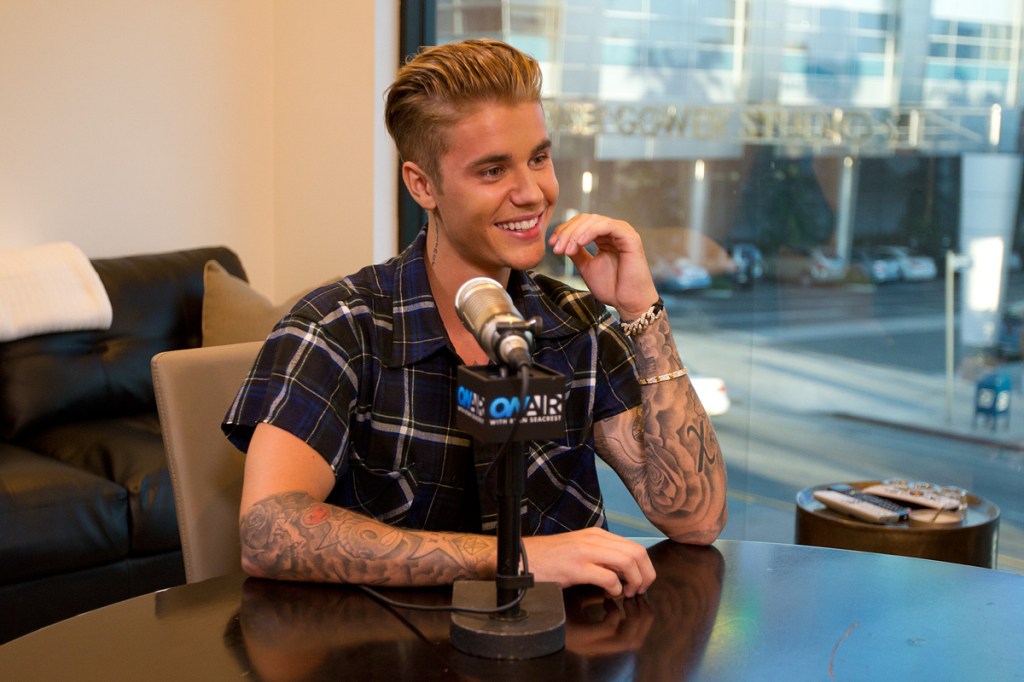Justin Bieber discusses Ariana and Zayn Malik&nbsp;duets