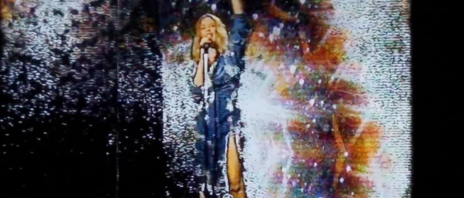 Kylie gets us spinning with retro vibes for Tonight Show&nbsp;gig